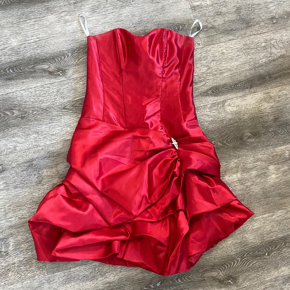💃🏼 Jessica McClintock Strapless Red Satin Dress